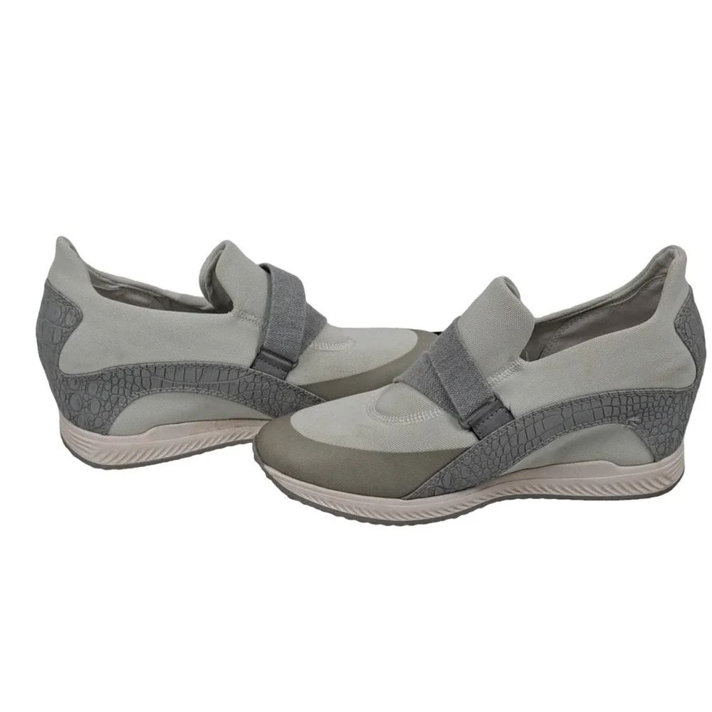 Baretraps Johanna platform sneakers size 9